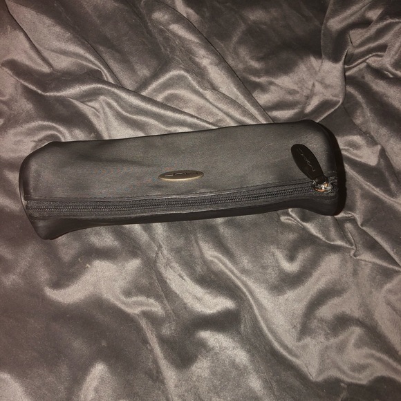M.A.C cosmetic bag. - Picture 5 of 7